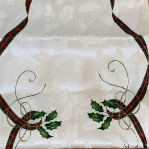 Lenox holiday table runner 108” - Picture 4 of 6